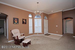 3rd image of 7613 Crosstree Ln