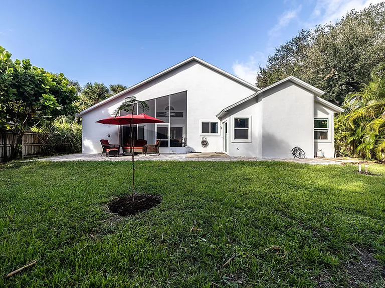 9330 Seagrape Dr — Photo 39