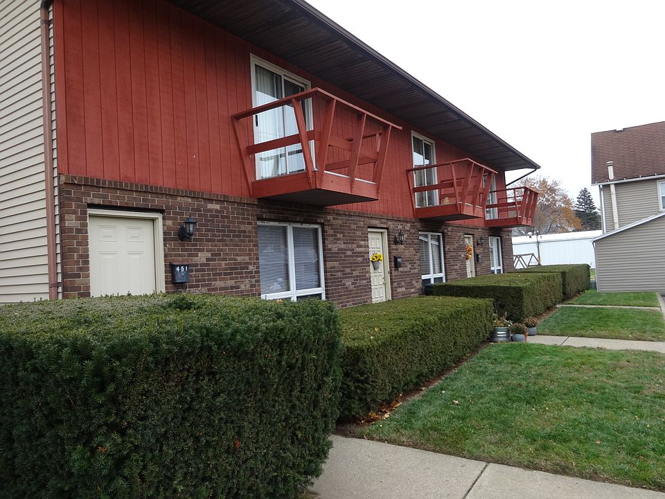 1st image of 453 Front Ave SE #453