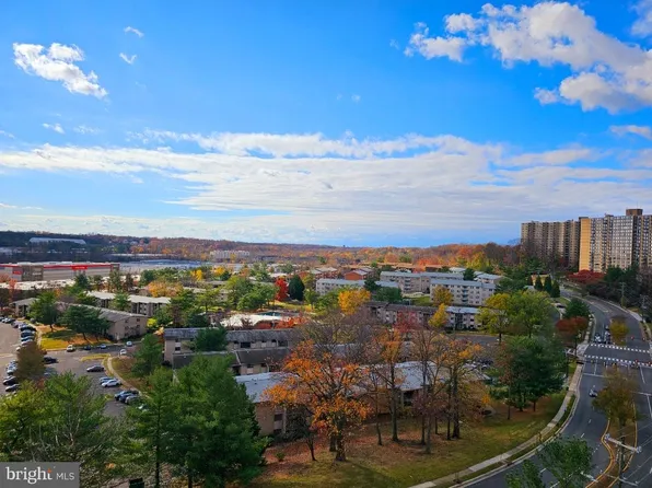 5911 Edsall Rd APT 814, Alexandria, VA 22304