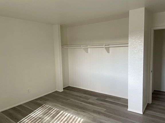 5th image of 4445 Wilson Ave #2