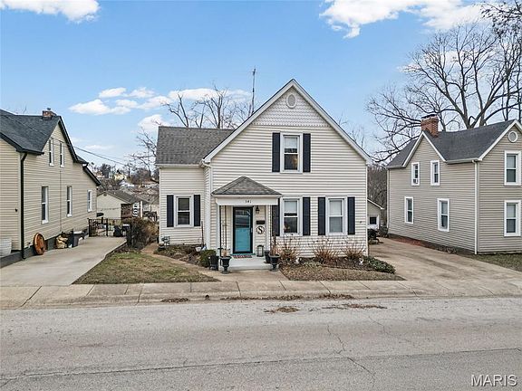 3rd image of 341 Stafford St