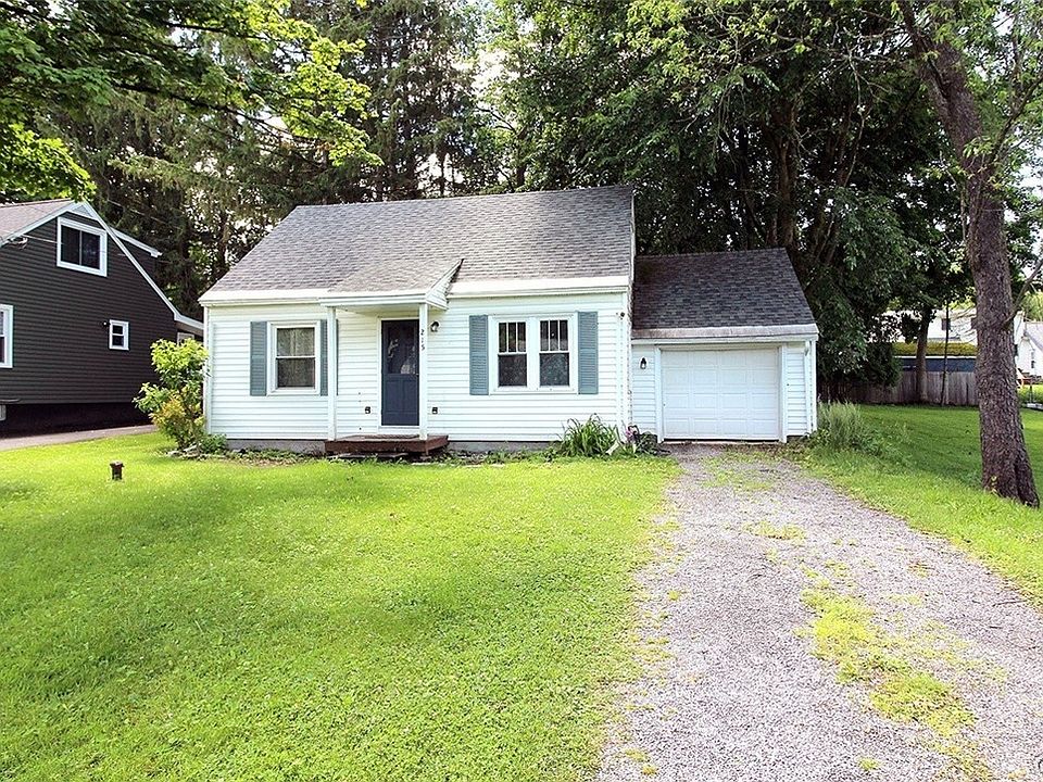 1st image of 215 Hunt Dr