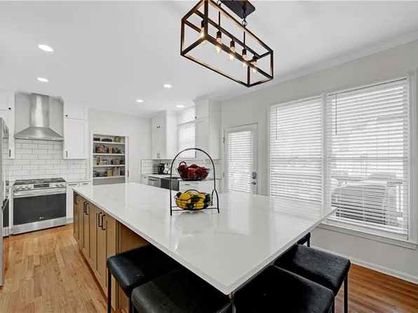 3915 Three Chimneys Ln, Cumming, GA 30041