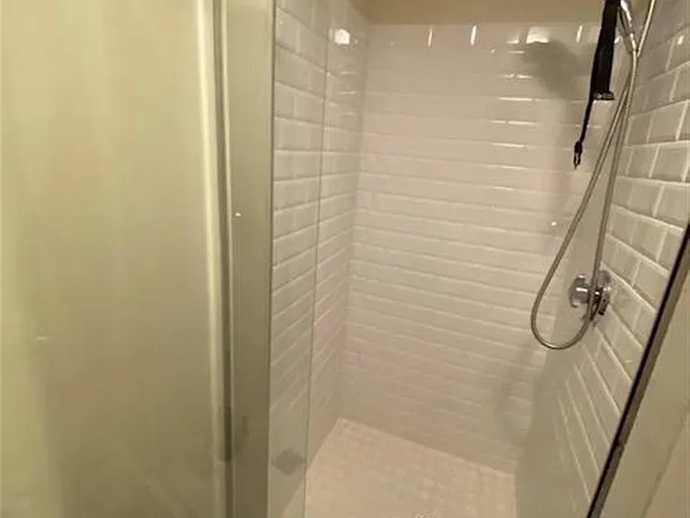 217 Harvard St #2R — Photo 11