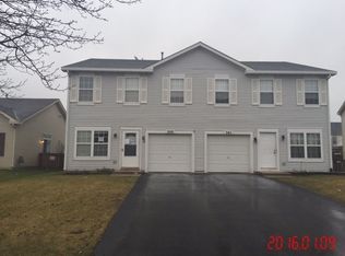 359 Reston Cir, Romeoville, IL 60446