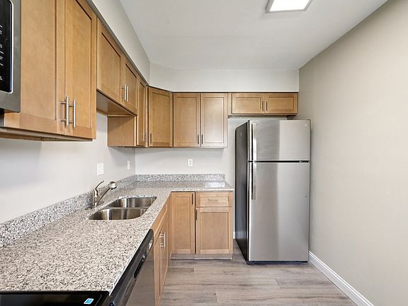 3rd image of 2410 Charleston Pl #54
