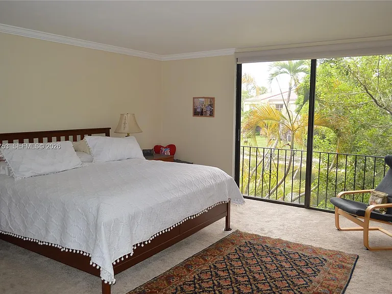 3932 Estepona Ave #7D5 — Photo 10