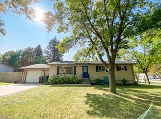 1304 Orchard Dr, Brookings, SD 57006