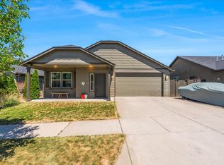 2764 NE Spring Water Pl, Bend, OR 97701