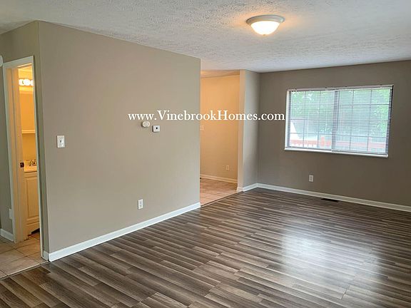3rd image of 5308 Telford Ct