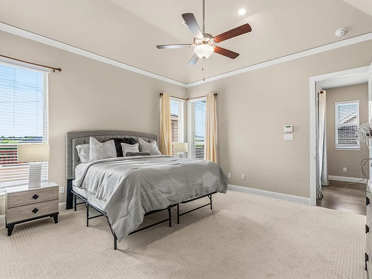 3404 Begonia Ln — Photo 35