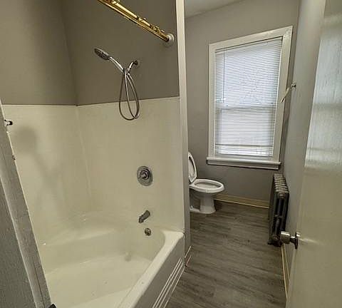 4th image of 4103 Ridgewood Ave