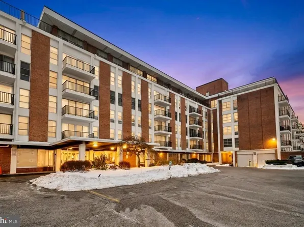 3601 Clarks Ln Unit 322, Baltimore, MD 21215