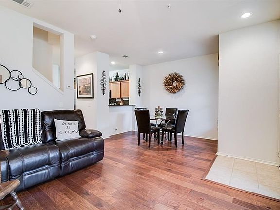 4th image of 2313 Stonepark Pl