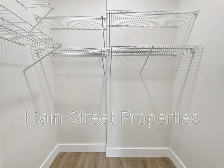 2289 Dog Track Rd #B — Photo 8