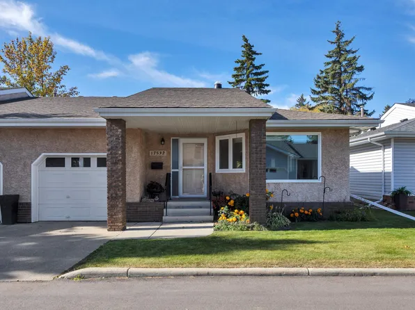 17532 Callingwood Rd NW, Edmonton, AB T5T 5P1