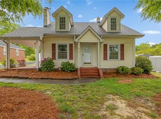 810 N Main St, Walnut Cove, NC 27052