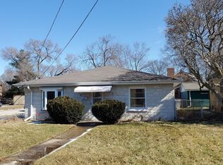 2231 N Rockton Ave, Rockford, IL 61103