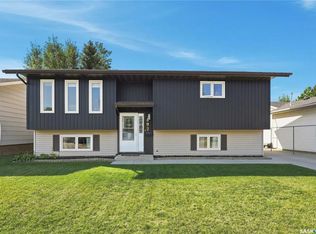 402 Fehr Cres, Martensville, SK S0K0A2