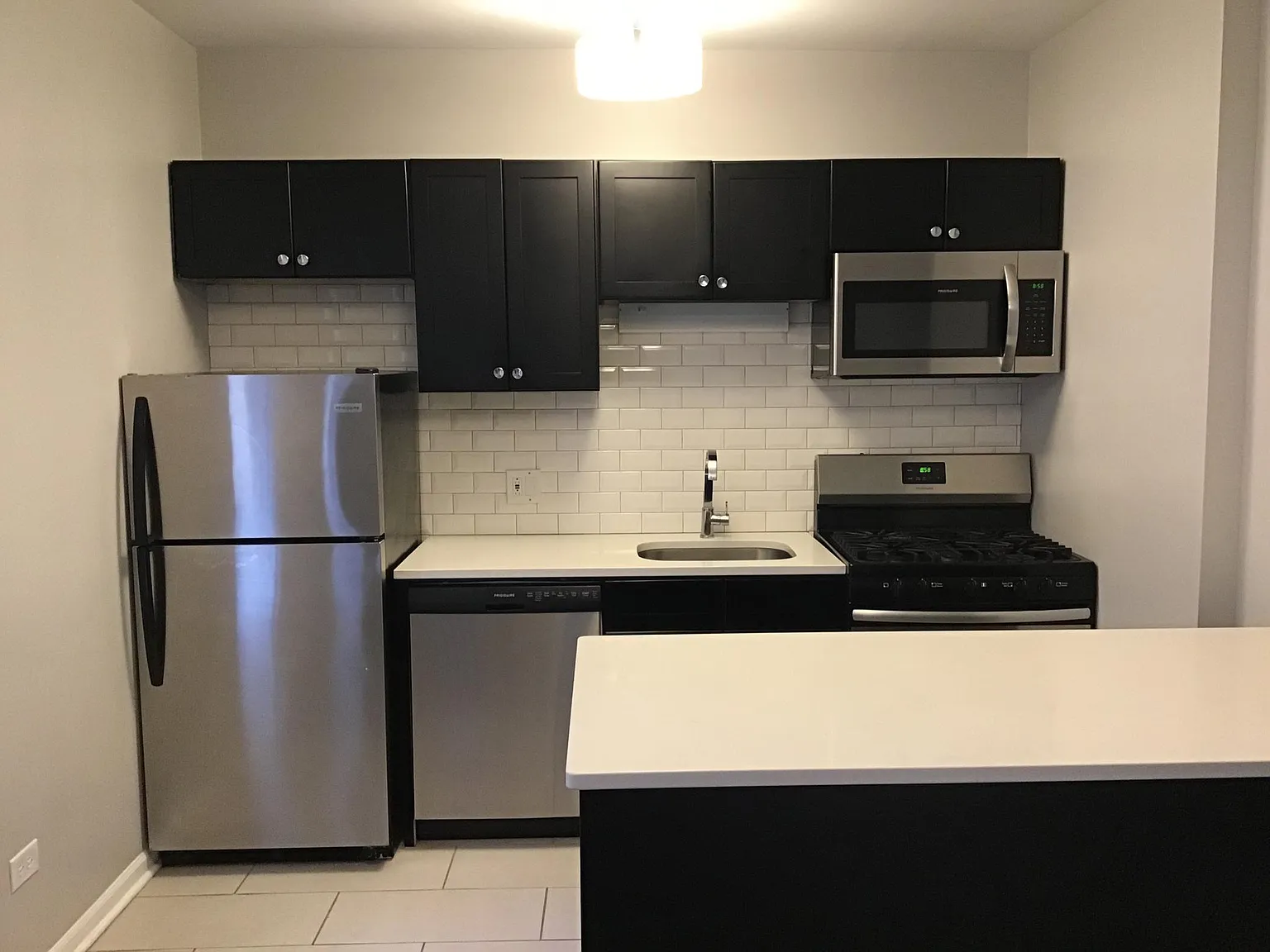 1 bed, $1,600 — Photo 4