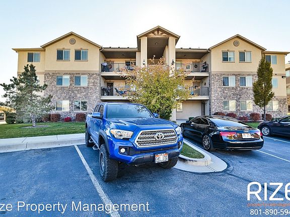 3rd image of 999 W Village River Ln APT B6