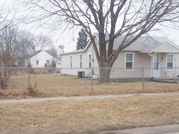 2nd image of 1708 Avenue E