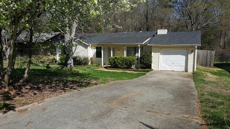 1st image of 243 Montego Cir