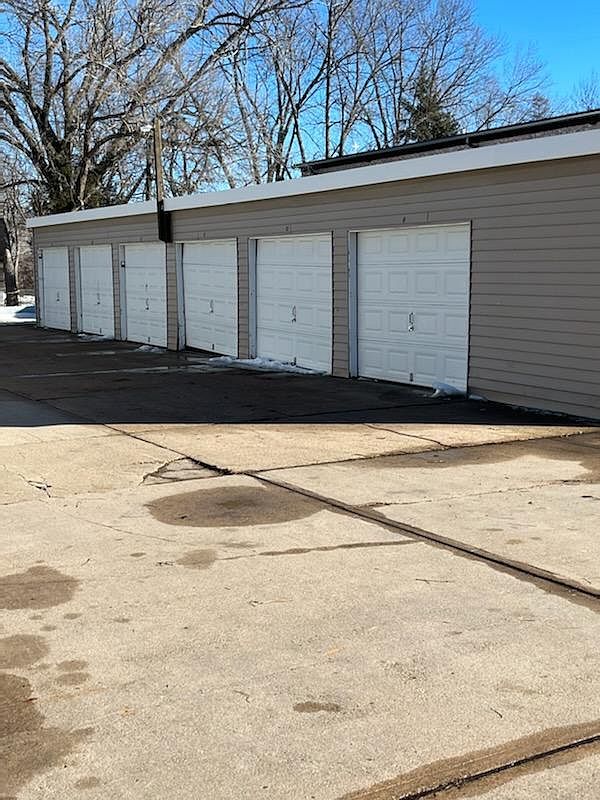 1710 H St, Fairbury, NE 68352 Zillow