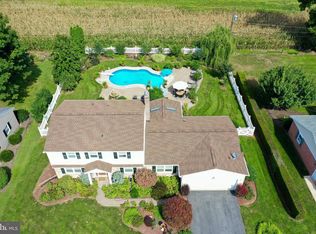 343 Richland Dr, Lancaster, PA 17601