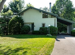 4 Sherry Dr, Andover, MA 01810