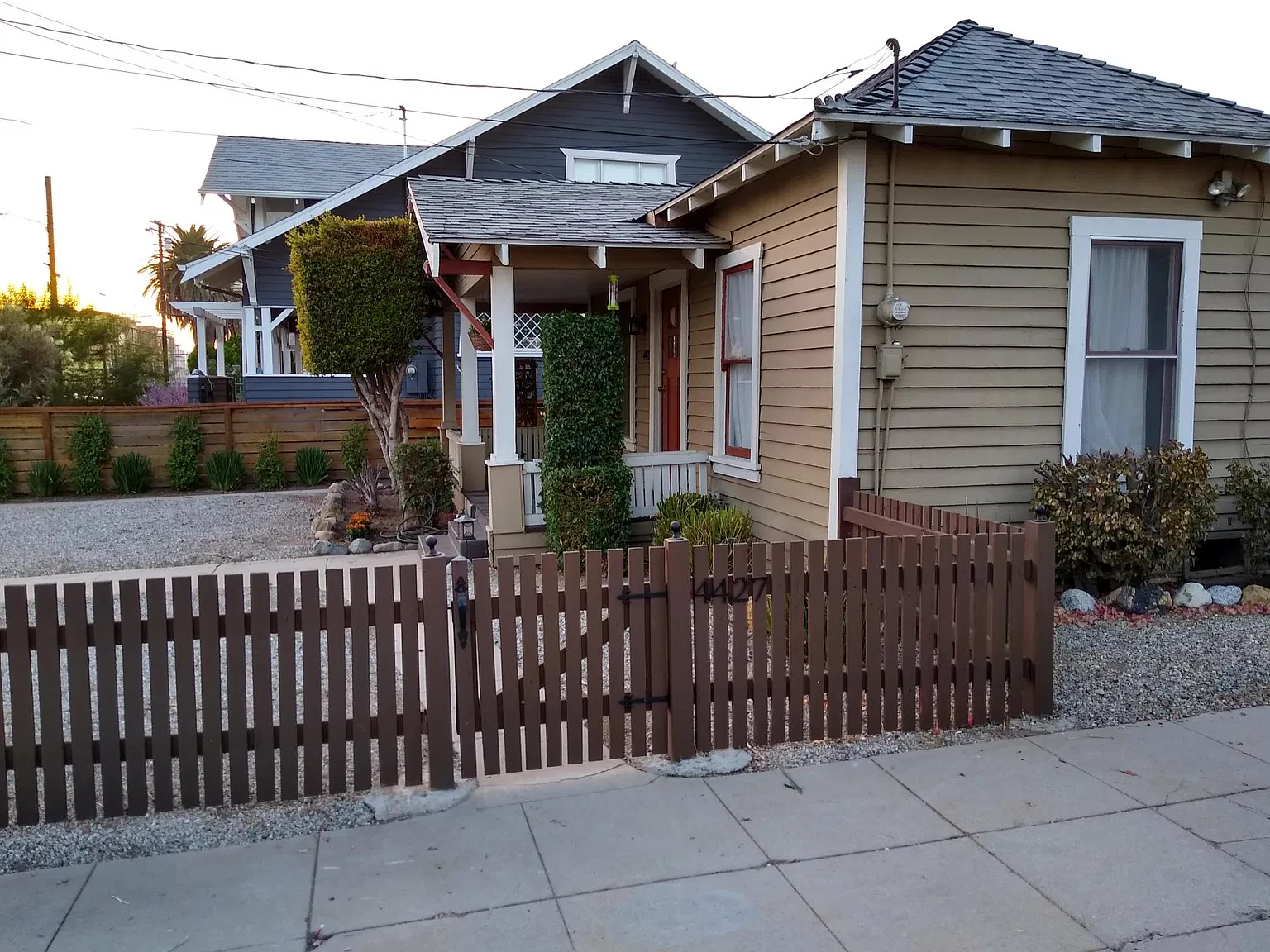 4427 Clayton Ave — Photo 2
