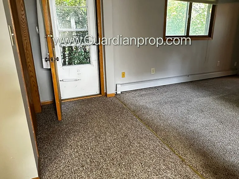4104 Highwood Rd — Photo 15