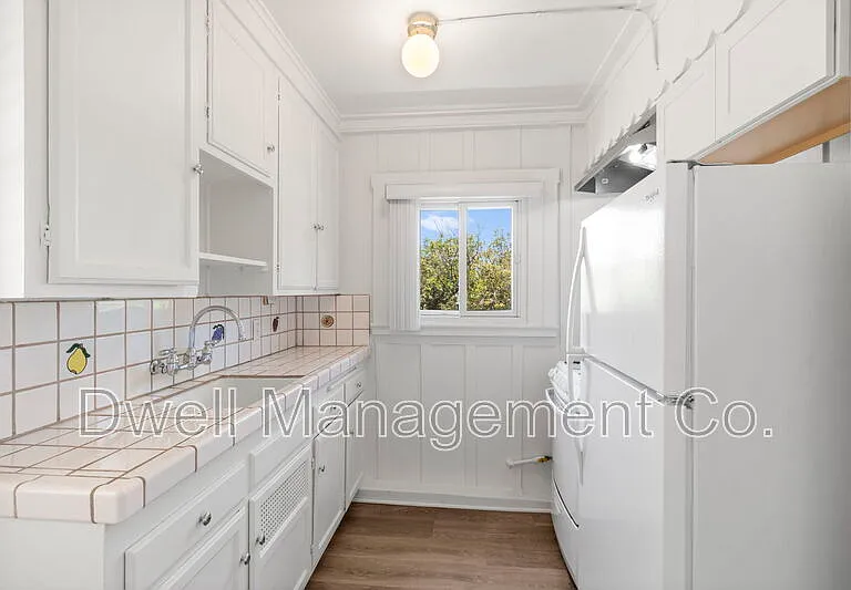 4535 Upland St — Photo 2