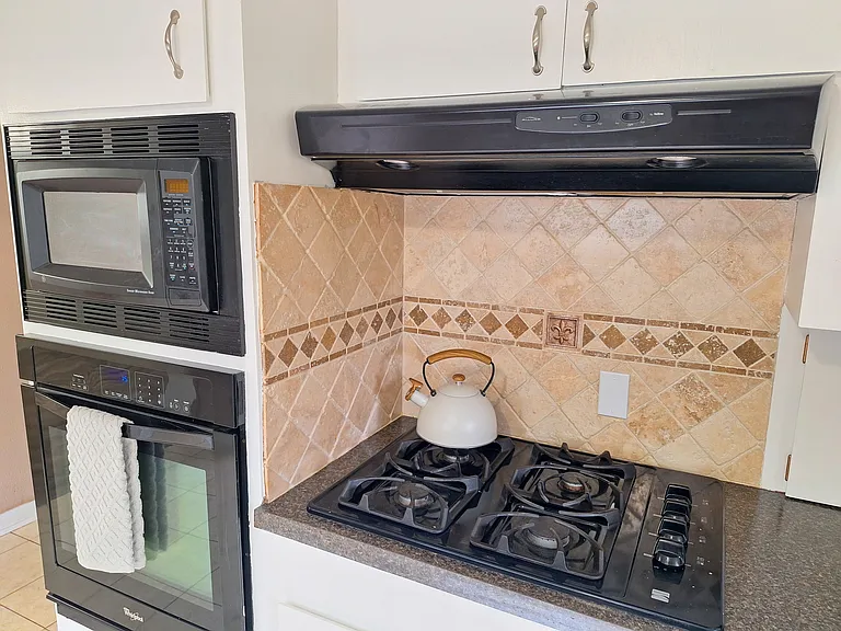 821 Princeton Rd — Photo 7