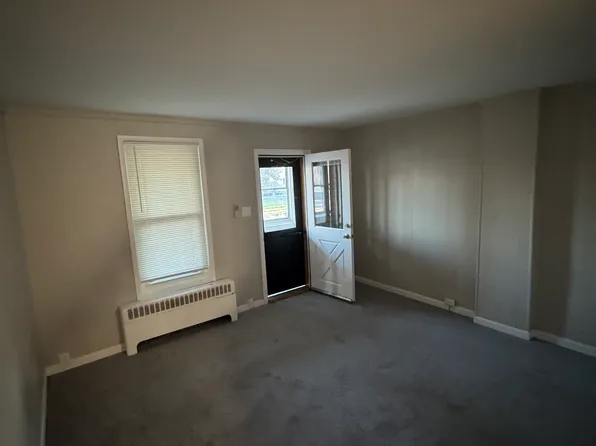 346 Massasoit St, Lester, PA 19029