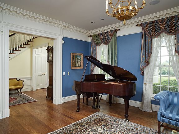 Formal Living Room 1