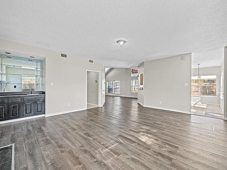 11123 Gatesden Dr — Photo 9