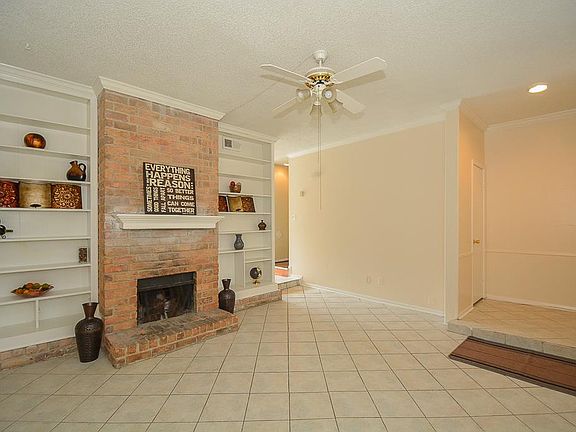 4th image of 7700 Creekbend Dr APT 134