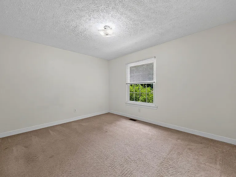 105 Trinity Woods Dr — Photo 39