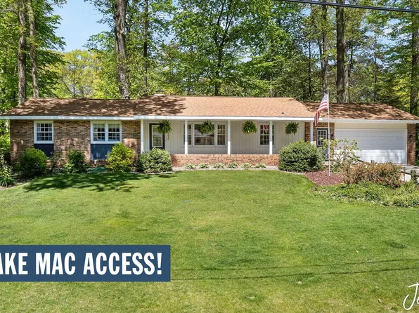 995 Sycamore Dr, Holland, MI 49424