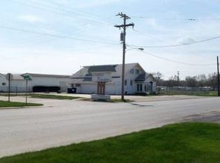 1035 W Military Ave, Fremont, NE 68025