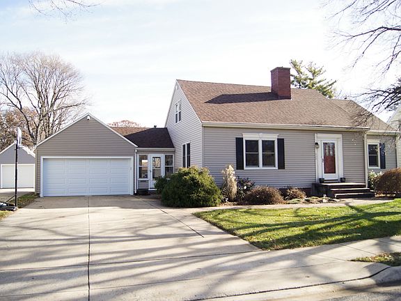 2nd image of 420 N Illinois Ave