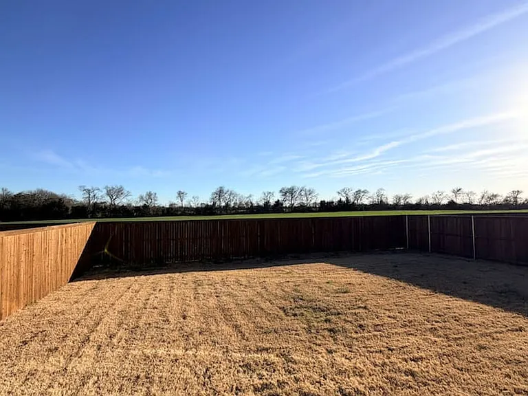 Parrino Pkwy — Photo 6