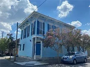 2 bed, 1200 sqft, $2,200 — Photo 2