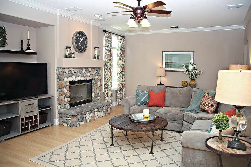316 Gailes Ct photo 1