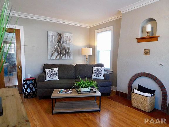 3rd image of 408 W Lawndale Ave