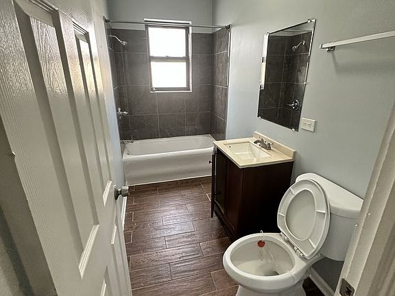 5th image of 6600 S Maplewood Ave