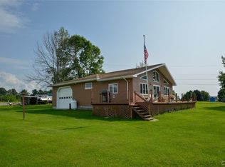 15261 Carrier Ln, Clayton, NY 13624