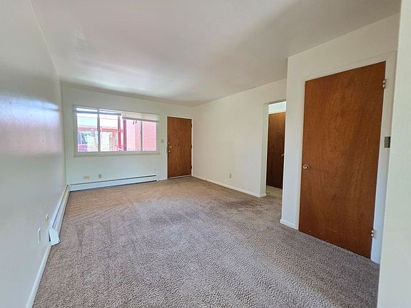 5th image of 2845 Broadway St APT 307